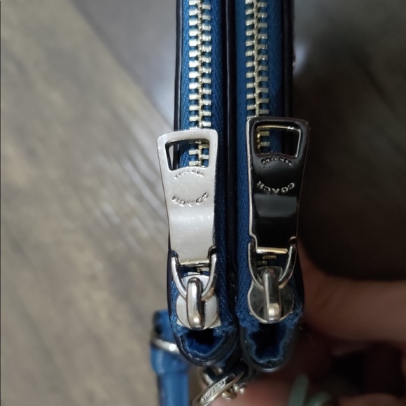 Coach Peacock Double Zip Corner wristlet - Picture 9 of 12